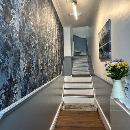 "Bright & Spacious" 3 Bedroom Flat By Kings Cross, St Pancras Station!!!!64 ロンドン エクステリア 写真