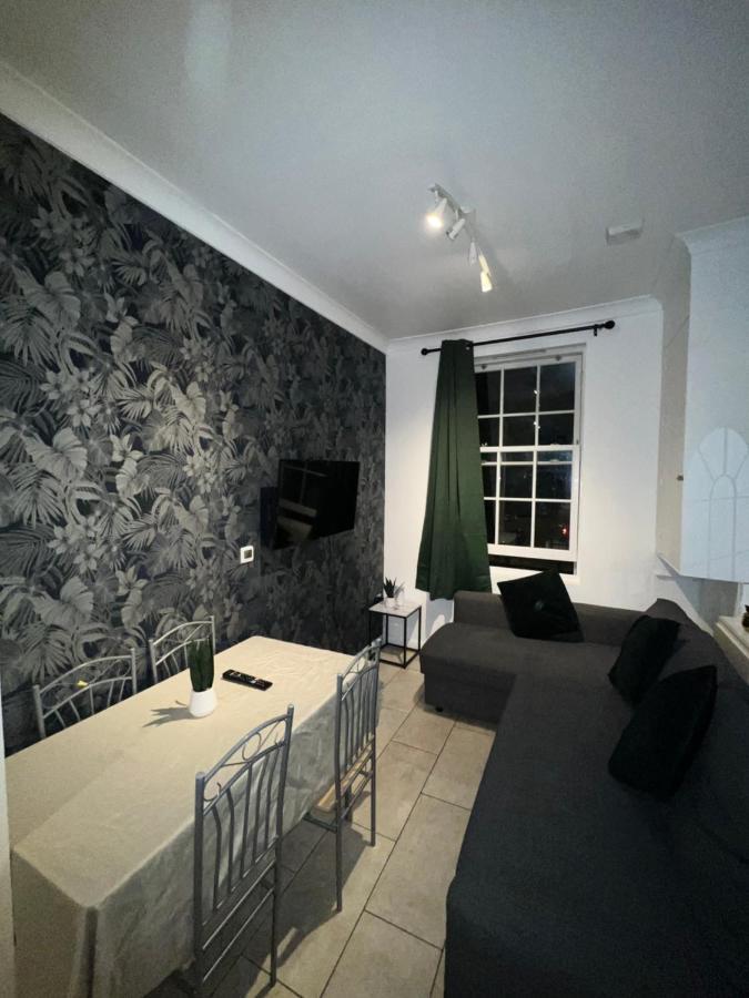 "Bright & Spacious" 3 Bedroom Flat By Kings Cross, St Pancras Station!!!!64 ロンドン エクステリア 写真