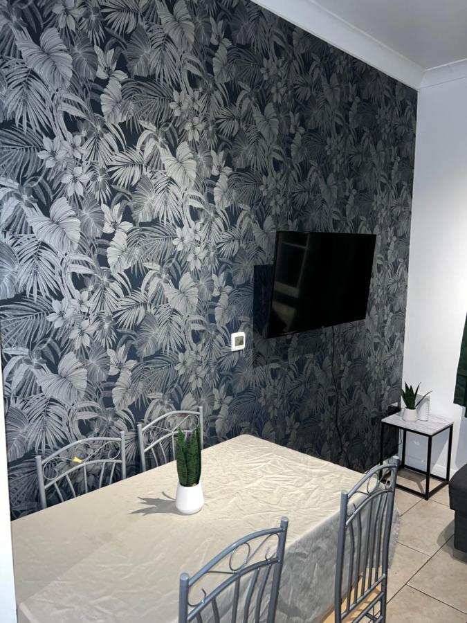"Bright & Spacious" 3 Bedroom Flat By Kings Cross, St Pancras Station!!!!64 ロンドン エクステリア 写真