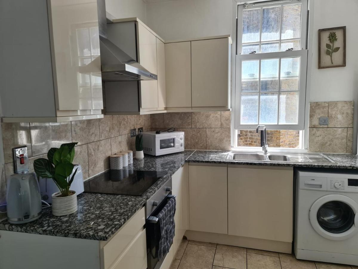 "Bright & Spacious" 3 Bedroom Flat By Kings Cross, St Pancras Station!!!!64 ロンドン エクステリア 写真