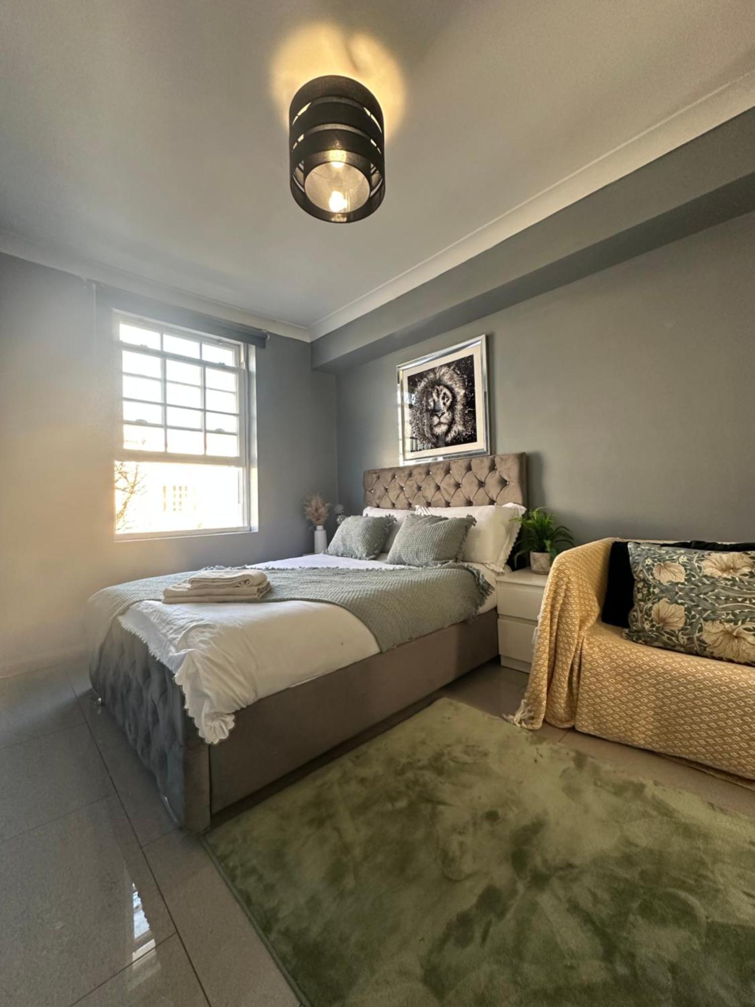 "Bright & Spacious" 3 Bedroom Flat By Kings Cross, St Pancras Station!!!!64 ロンドン エクステリア 写真