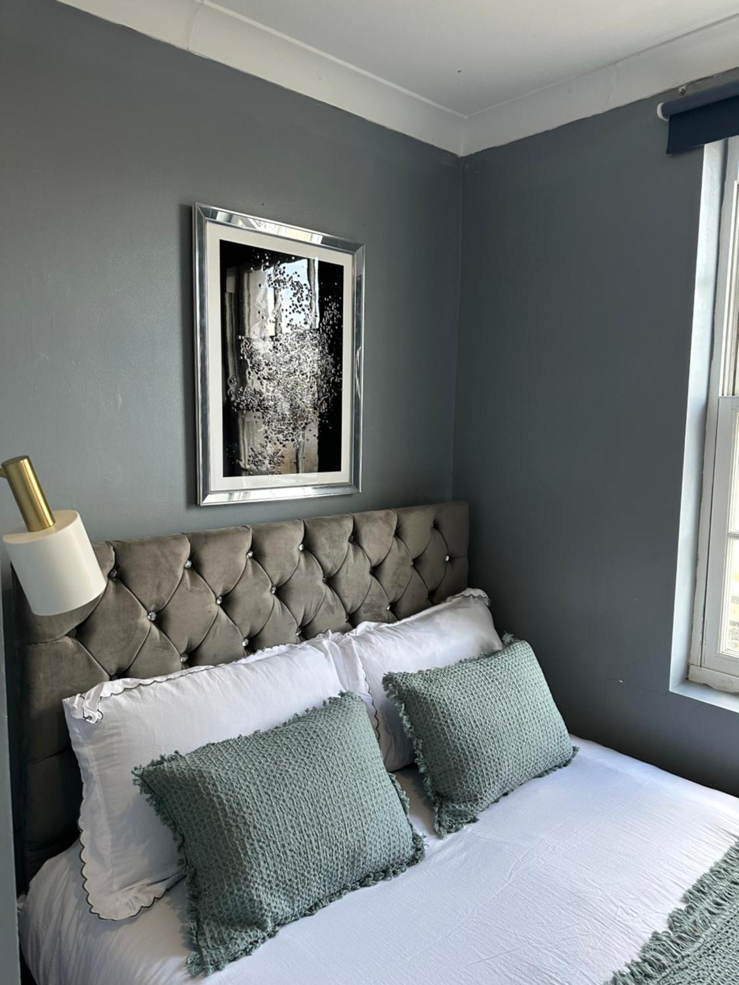 "Bright & Spacious" 3 Bedroom Flat By Kings Cross, St Pancras Station!!!!64 ロンドン エクステリア 写真