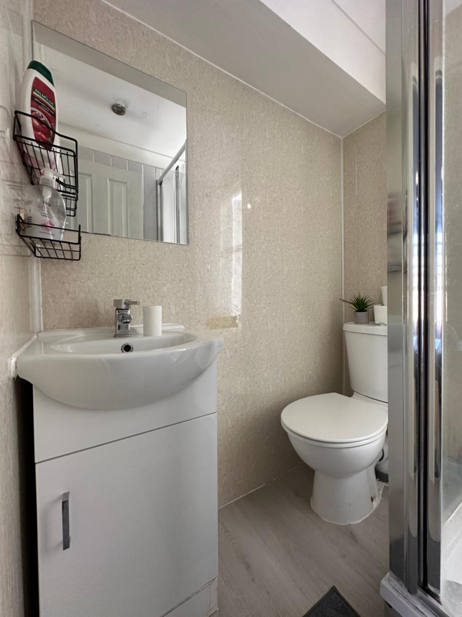 "Bright & Spacious" 3 Bedroom Flat By Kings Cross, St Pancras Station!!!!64 ロンドン エクステリア 写真