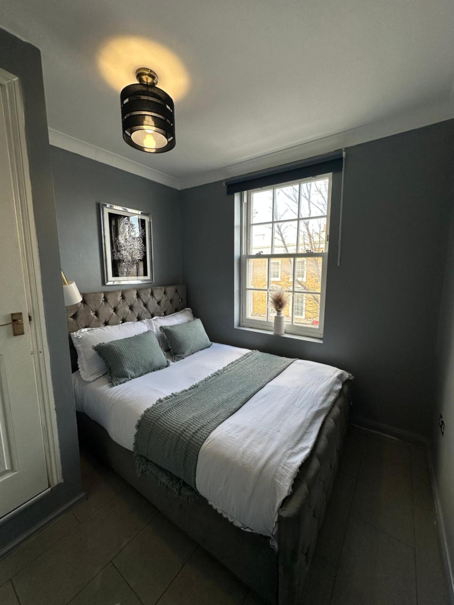 "Bright & Spacious" 3 Bedroom Flat By Kings Cross, St Pancras Station!!!!64 ロンドン エクステリア 写真
