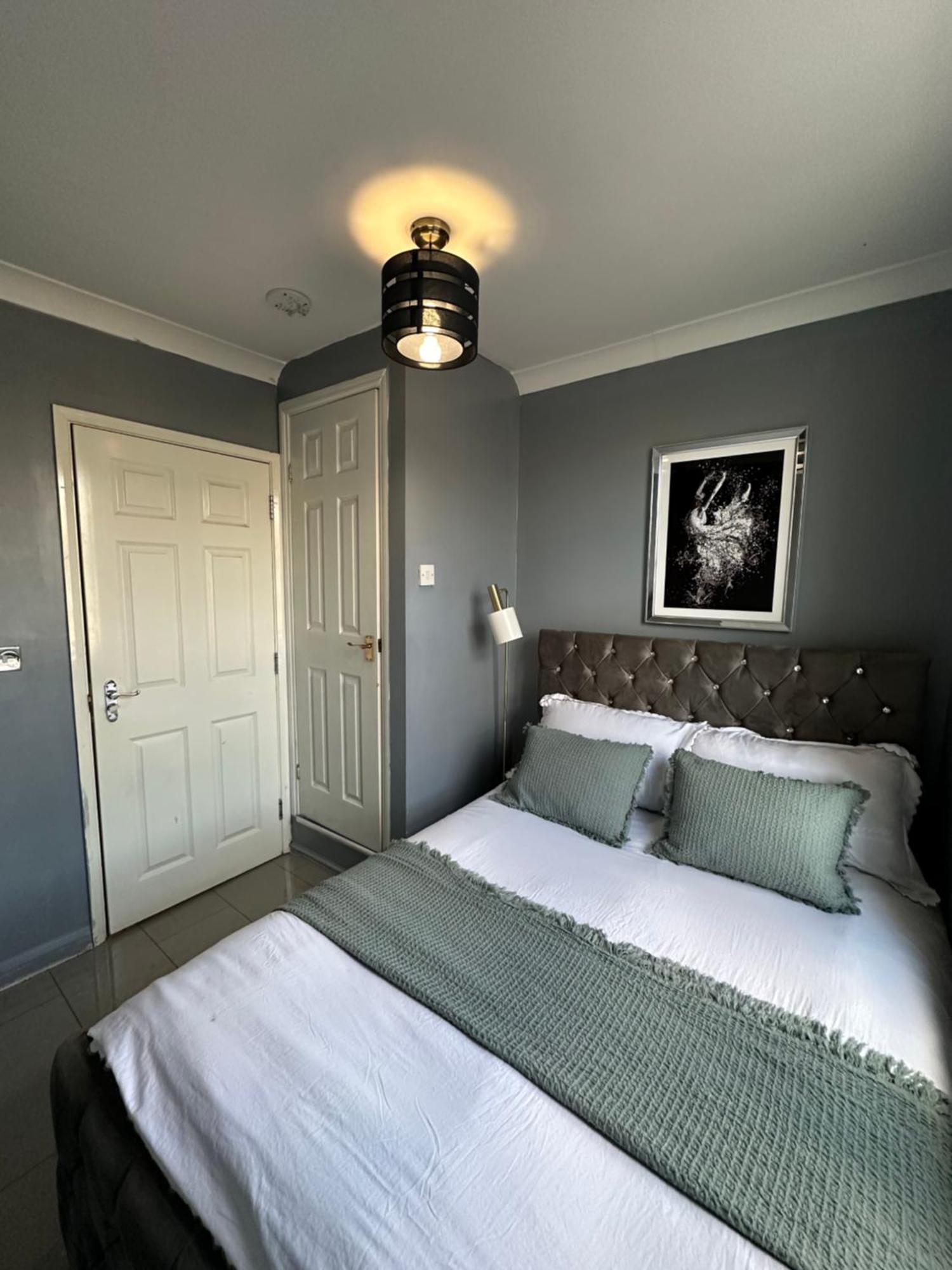 "Bright & Spacious" 3 Bedroom Flat By Kings Cross, St Pancras Station!!!!64 ロンドン エクステリア 写真