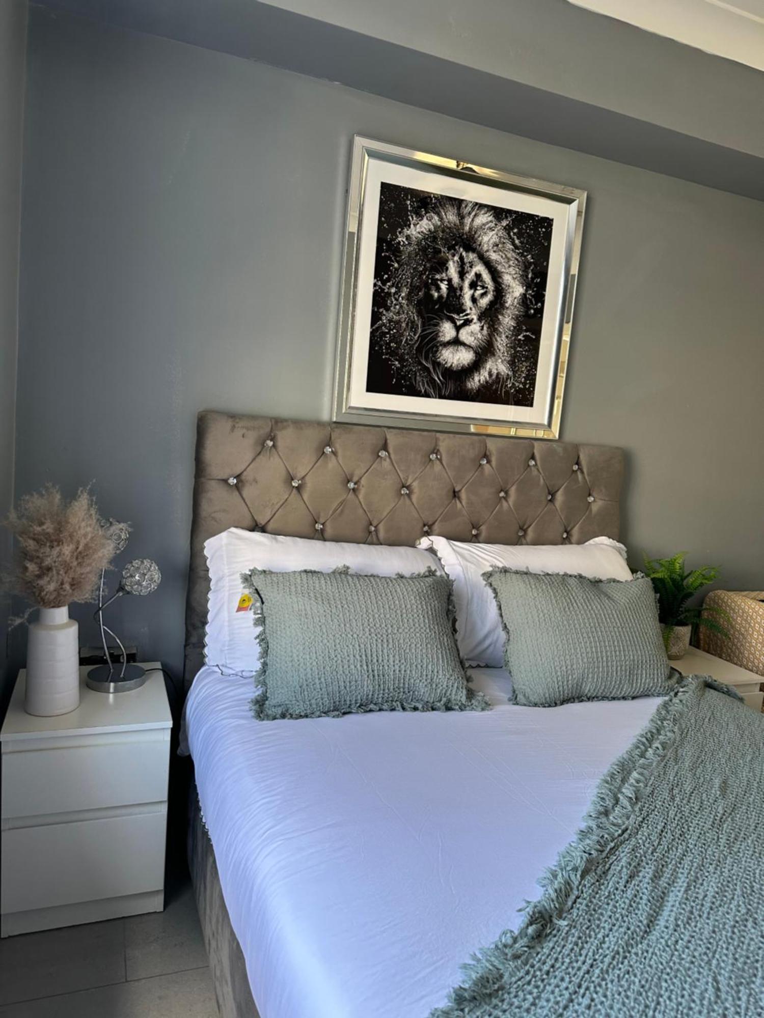 "Bright & Spacious" 3 Bedroom Flat By Kings Cross, St Pancras Station!!!!64 ロンドン エクステリア 写真