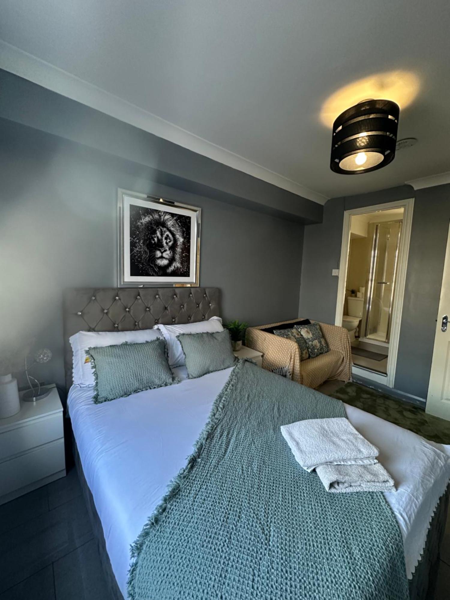 "Bright & Spacious" 3 Bedroom Flat By Kings Cross, St Pancras Station!!!!64 ロンドン エクステリア 写真